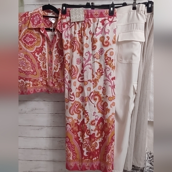 2 piece Haute Hippie - Picture 3 of 16